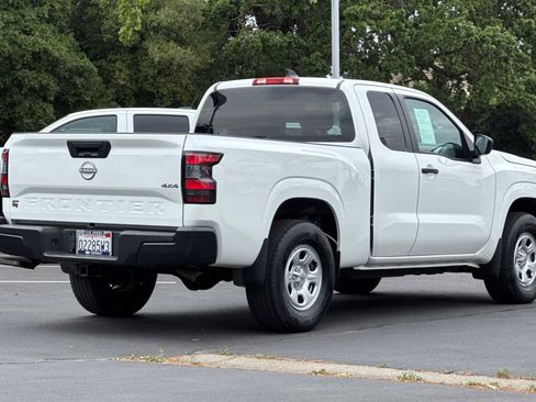 Used 2024 Nissan Frontier S w/ Tow Package AWD/4WD image 3