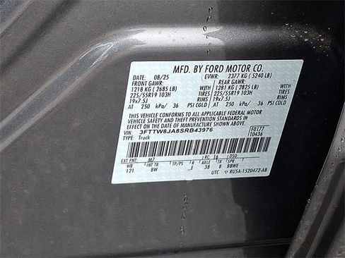 New 2025 Ford Maverick XLT w/ XLT Luxury Package image 18