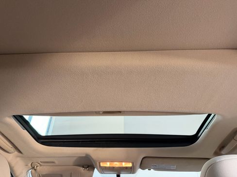 Used 2011 Toyota Venza image 20