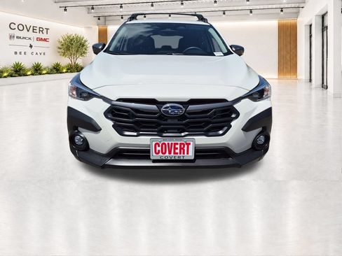 Used 2024 Subaru Crosstrek 2.0i Premium AWD/4WD image 3