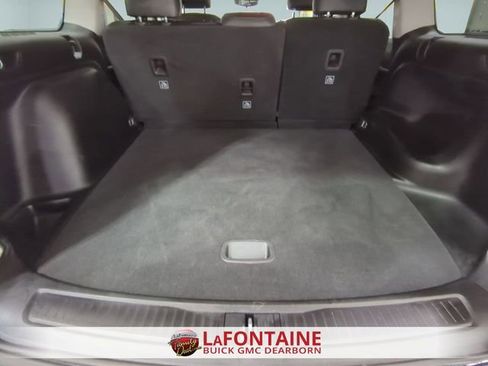 Used 2023 Jeep Grand Cherokee Limited image 25