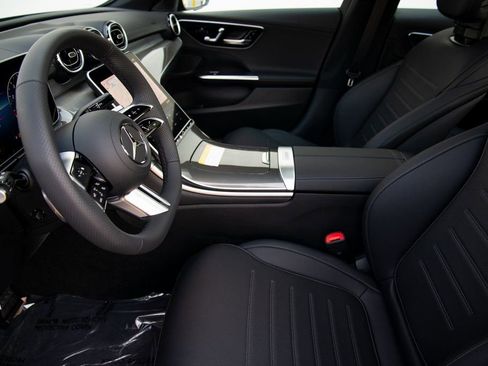 Used 2025 Mercedes-Benz C 300 4MATIC Sedan image 14