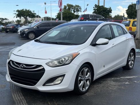 Used 2013 Hyundai Elantra GT w/ Style Pkg image 1