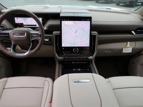 New 2026 GMC Yukon XL Denali w/ Sun & Power Step Package image 7