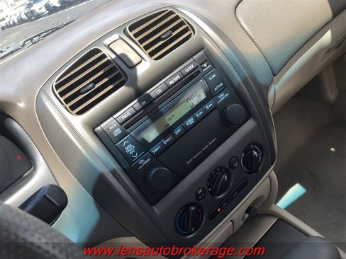 Used 2001 MAZDA Protege FWD image 15