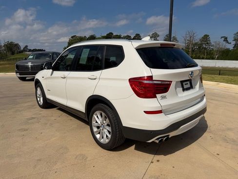 Used 2017 BMW X3 sDrive28i image 3