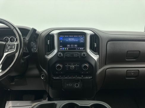 Used 2020 Chevrolet Silverado 1500 LT w/ Convenience Package image 4