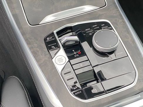 Used 2026 BMW X5 xDrive40i w/ M Sport Package image 18