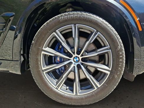 Used 2024 BMW X5 xDrive40i w/ M Sport Package AWD/4WD image 9