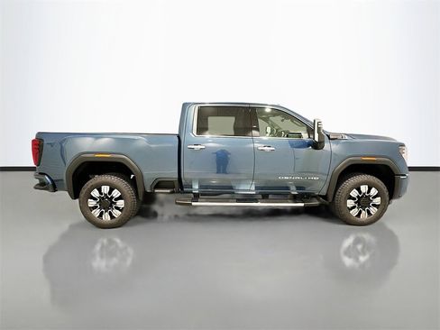 New 2025 GMC Sierra 2500 Denali w/ Denali Reserve Package image 8