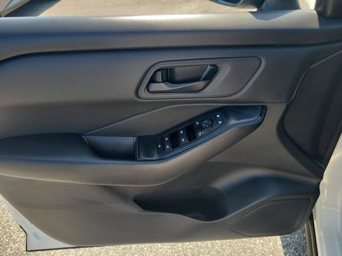 Certified 2024 Nissan Rogue S FWD image 11