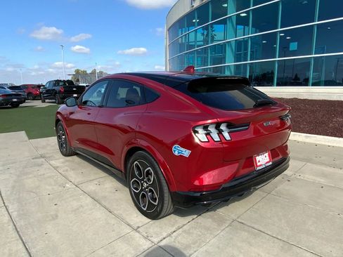 Used 2021 Ford Mustang Mach-E GT image 7