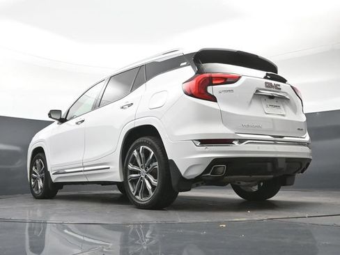 Used 2020 GMC Terrain Denali w/ LPO, Floor Liner Package AWD/4WD image 31