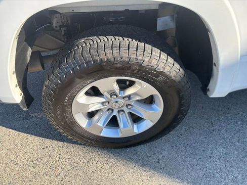 Used 2020 RAM 1500 Laramie image 28