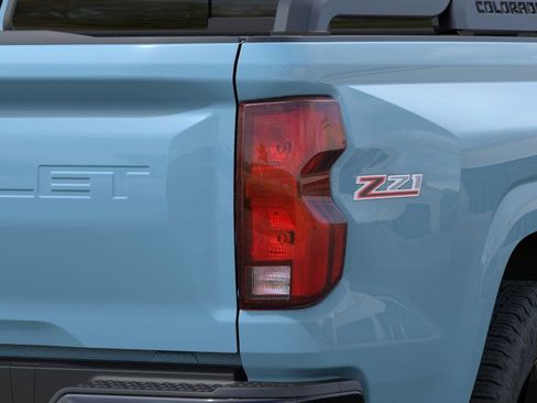 New 2026 Chevrolet Colorado Z71 w/ Midnight Edition AWD/4WD image 11