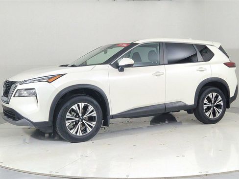 Certified 2023 Nissan Rogue SV image 3