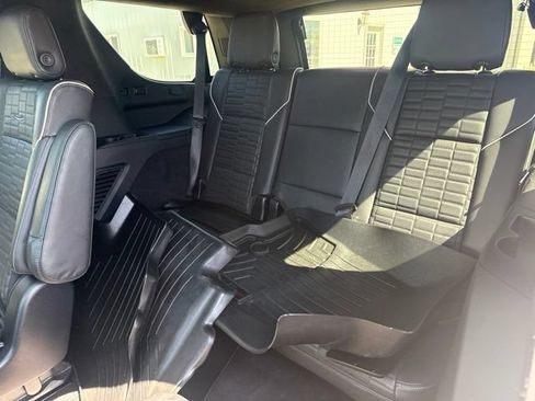 Used 2022 Cadillac Escalade Sport Platinum AWD/4WD image 8