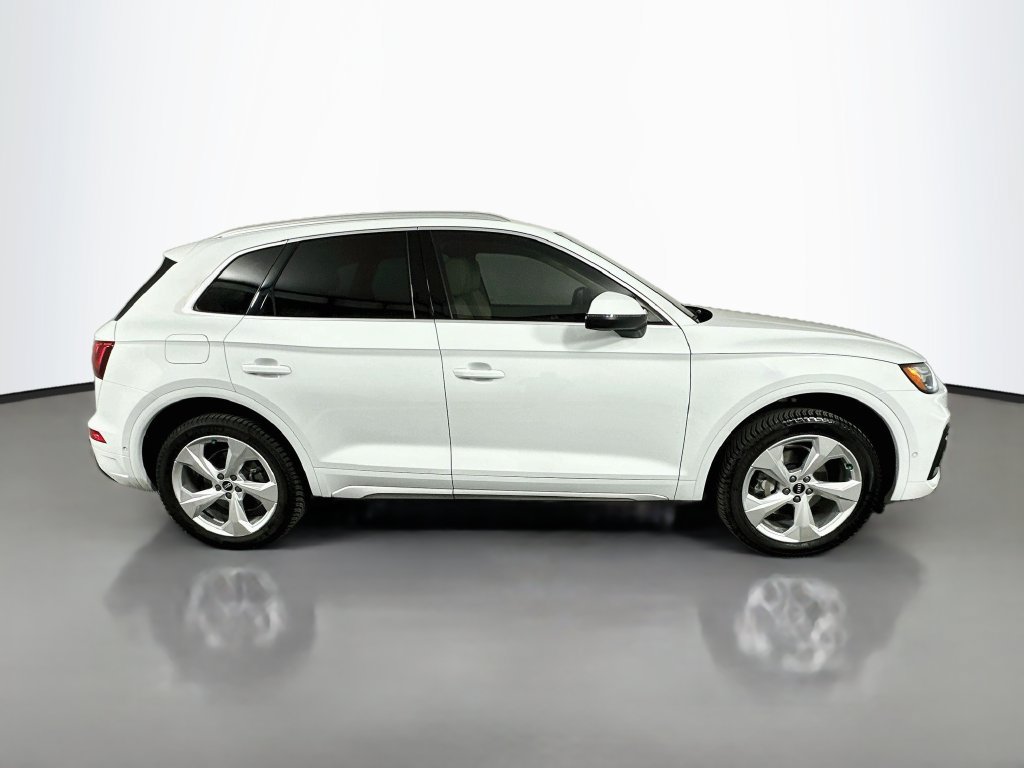 Used 2021 Audi Q5 Prestige w/ Prestige Package AWD/4WD image 4