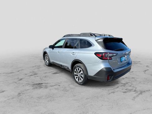 Used 2021 Subaru Outback Premium AWD/4WD image 6