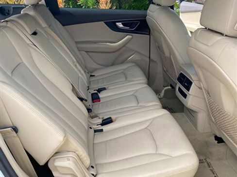 Used 2017 Audi Q7 3.0T Premium Plus image 27