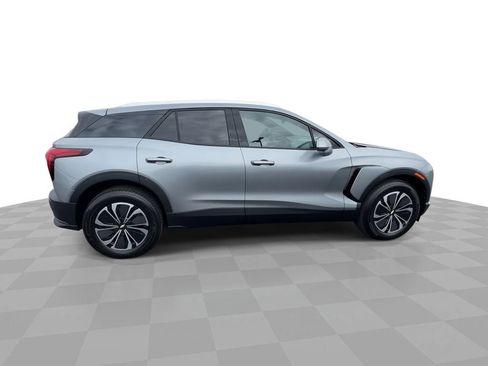 New 2026 Chevrolet Blazer EV LT image 9