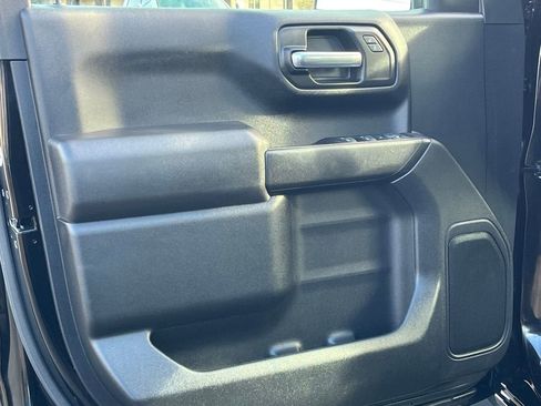 Used 2022 Chevrolet Silverado 1500 Custom image 14