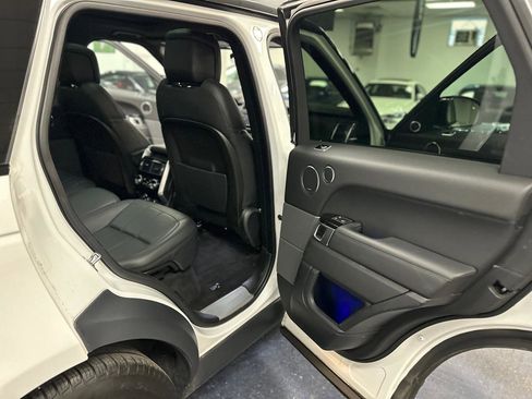 Used 2021 Land Rover Range Rover Sport HSE Silver Edition image 40