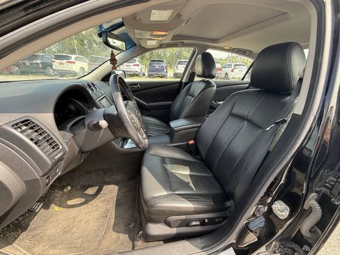 Used 2011 Nissan Altima 3.5 SR w/ 3.5SR Premium Pkg FWD image 21