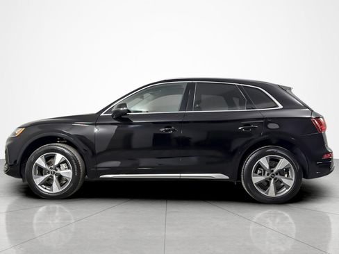 Used 2023 Audi Q5 2.0T Premium Plus w/ Premium Plus Package AWD/4WD image 2