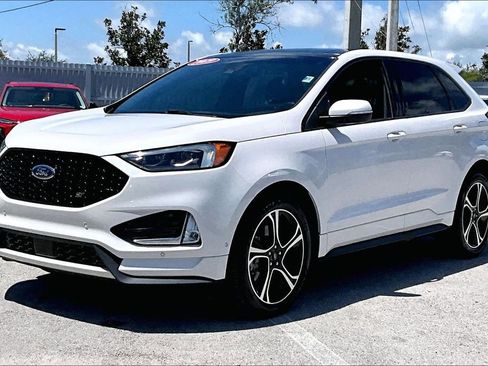 Used 2019 Ford Edge ST w/ Equipment Group 401A AWD/4WD image 9