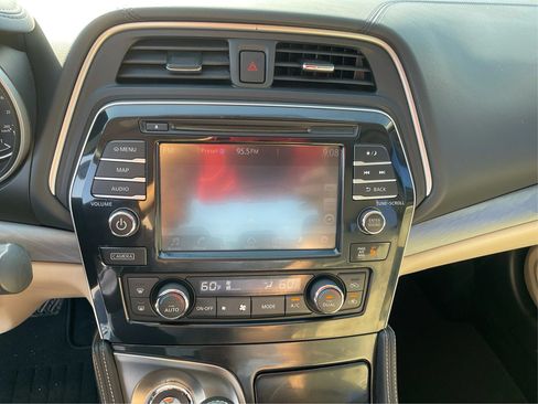 Used 2018 Nissan Maxima 3.5 SL FWD image 13