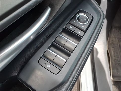 Used 2024 Toyota Grand Highlander XLE FWD image 22