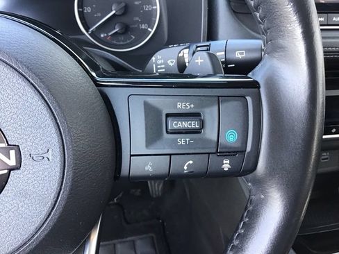 Used 2023 Nissan Rogue SV w/ SV Premium Package AWD/4WD image 22
