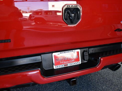 Used 2022 RAM 1500 Big Horn AWD/4WD image 9