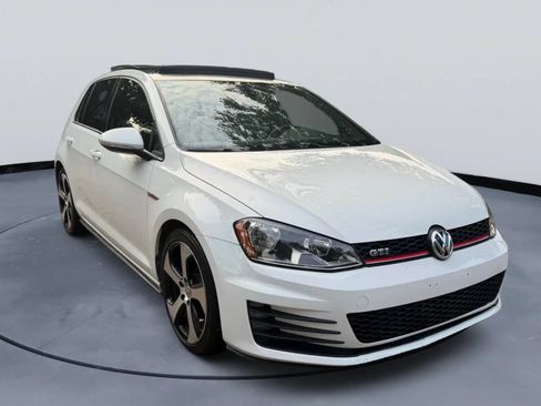 Used 2015 Volkswagen GTI S FWD image 3