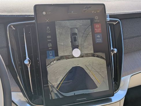 New 2026 Volvo XC90 B6 Ultra w/ Protection Package Premier image 24