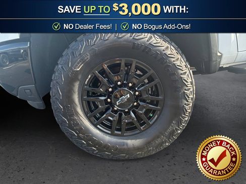 Used 2024 Chevrolet Silverado 2500 ZR2 w/ Technology Package AWD/4WD image 13