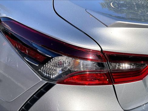 Used 2024 Toyota Camry SE w/ Convenience Package FWD image 28
