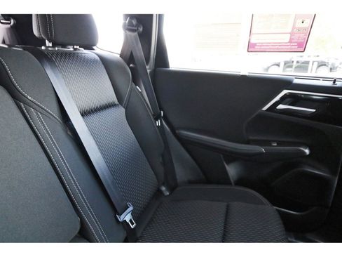 Used 2024 Mitsubishi Outlander ES image 14