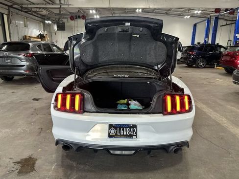 Used 2016 Ford Mustang GT Premium w/ Equipment Group 401A RWD image 25
