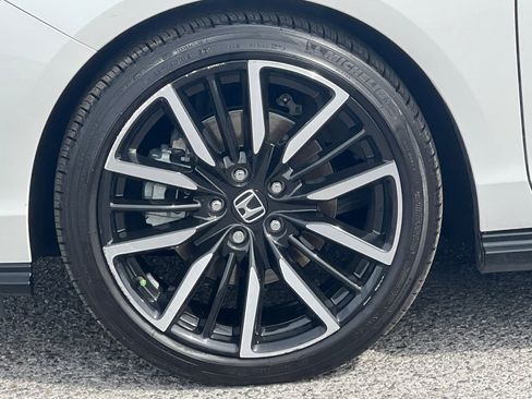 Certified 2023 Honda Accord Touring image 11