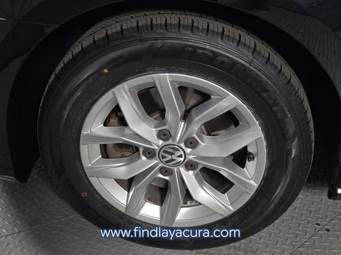 Used 2017 Volkswagen Passat 1.8T S image 10