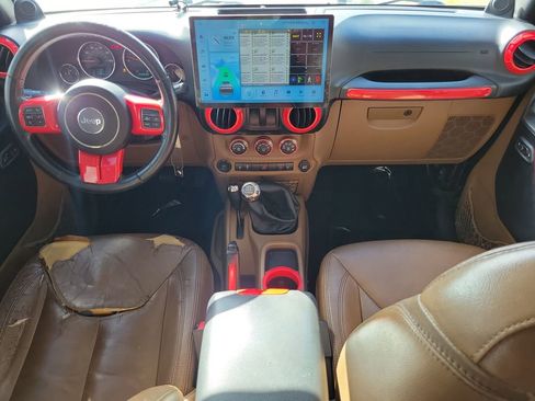 Used 2013 Jeep Wrangler Sahara w/ Connectivity Group image 10