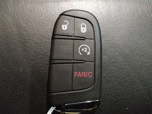 Used 2021 Jeep Renegade Limited w/ Sun & Sound Group AWD/4WD image 32