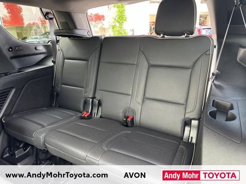 Used 2023 GMC Yukon SLT AWD/4WD image 31