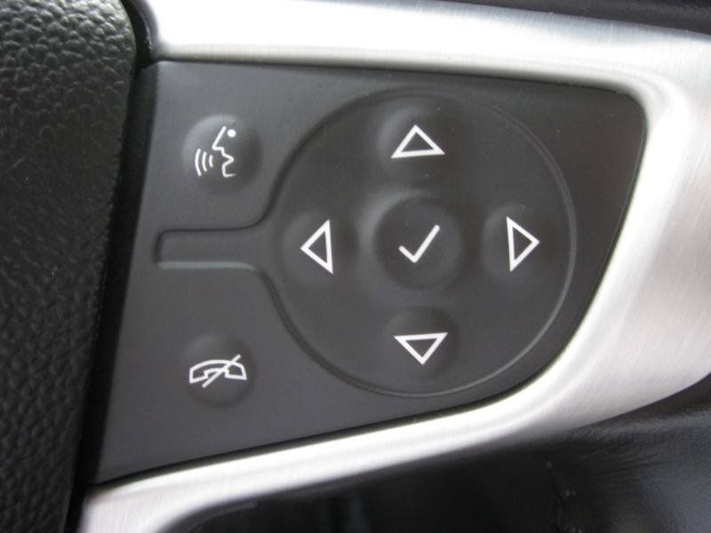 Used 2021 GMC Terrain SLE w/ Driver Convenience Package FWD image 28