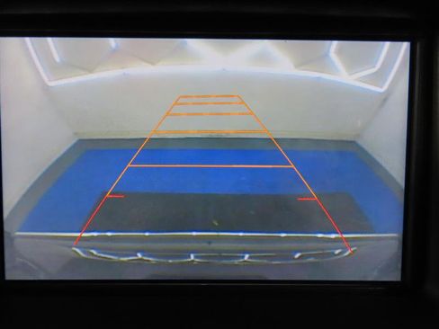 Used 2015 Chevrolet Suburban LTZ image 28