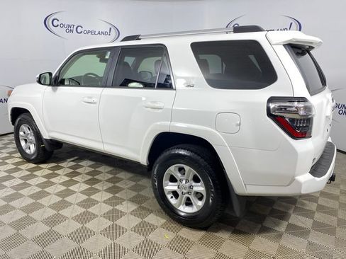 Certified 2023 Toyota 4Runner SR5 Premium w/ Moonroof Package AWD/4WD image 4