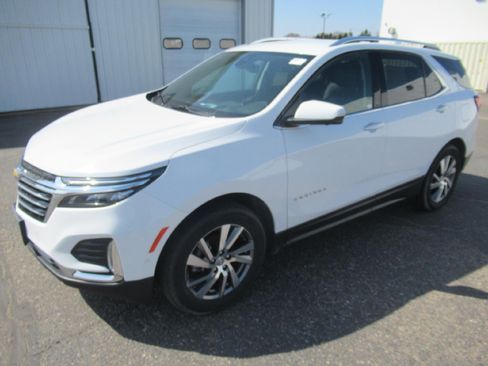 Certified 2023 Chevrolet Equinox Premier image 1