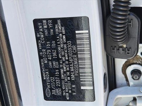 Used 2023 Hyundai Elantra Blue FWD image 29